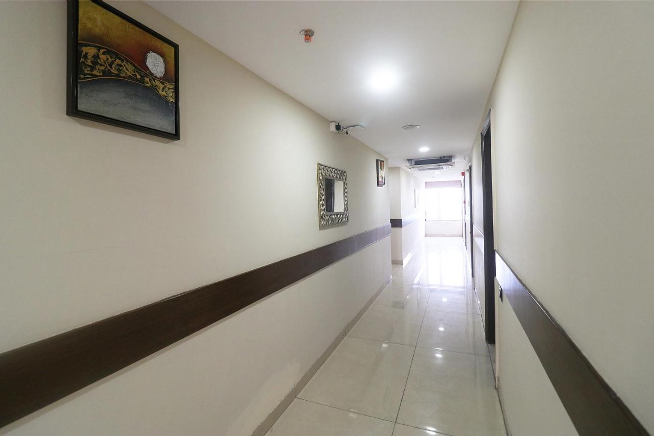 Fabhotel Mid Town Grand Panchkula Exterior photo